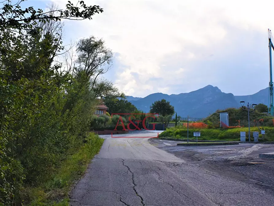 Immagine 21 di Appartamento in vendita  in VIA ALCIDE DE GASPERI a Sarnano