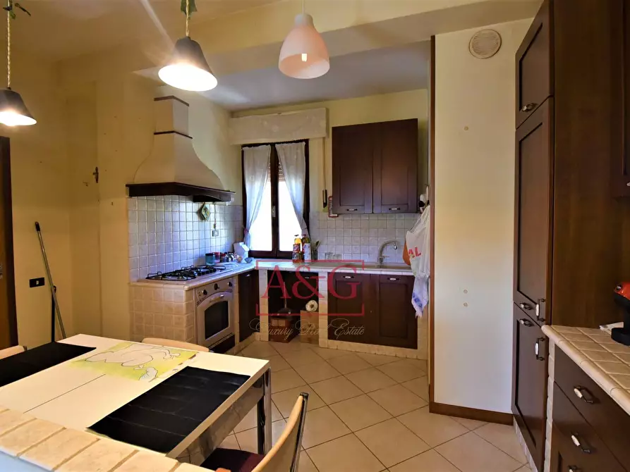 Immagine 2 di Appartamento in vendita  in Via Cesare Battisti a Amandola