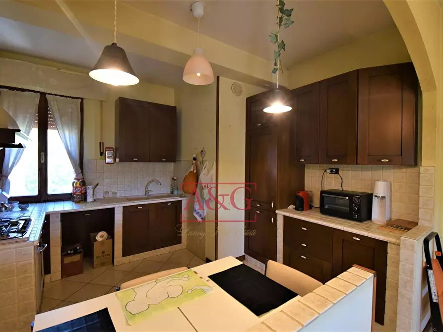 Immagine 3 di Appartamento in vendita  in Via Cesare Battisti a Amandola