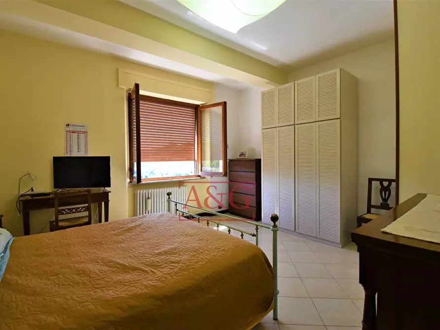 Immagine 10 di Appartamento in vendita  in Via Cesare Battisti a Amandola