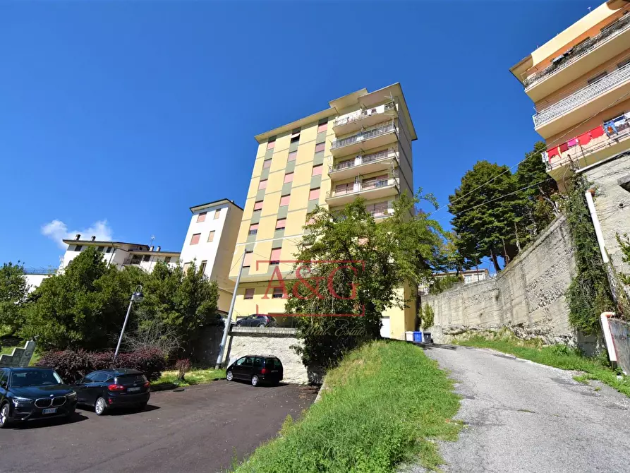 Immagine 28 di Appartamento in vendita  in Via Cesare Battisti a Amandola