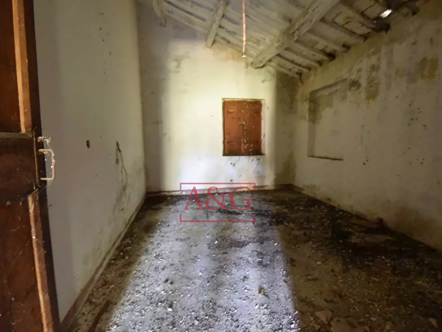 Immagine 16 di Rustico / casale in vendita  in Via Bresciano a Massa Fermana