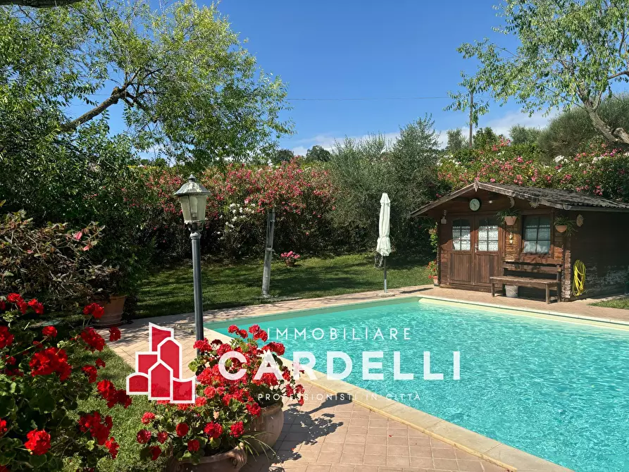 Immagine 29 di Villa in vendita  in CONTRADA FONTE ROSA a Montelupone