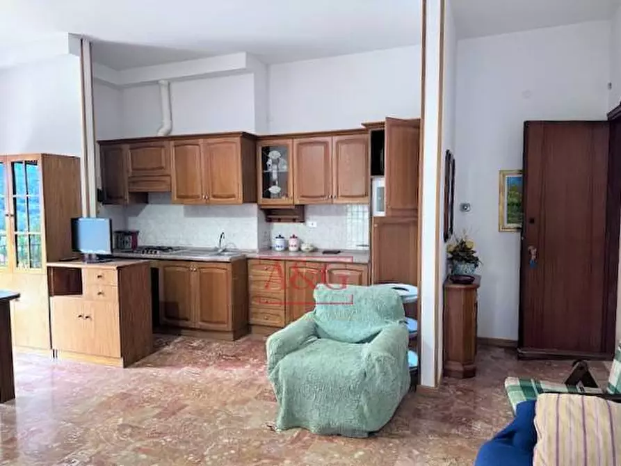 Immagine 6 di Appartamento in vendita  in Via XX Settembre a Amandola