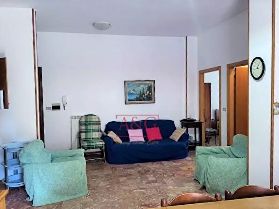 Immagine 7 di Appartamento in vendita  in Via XX Settembre a Amandola