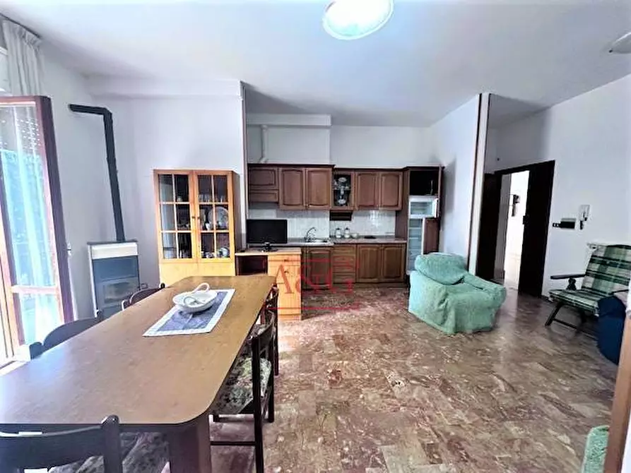 Immagine 9 di Appartamento in vendita  in Via XX Settembre a Amandola