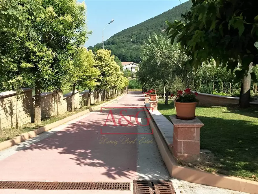 Immagine 9 di Villa in vendita  in CASA TASSO a Amandola