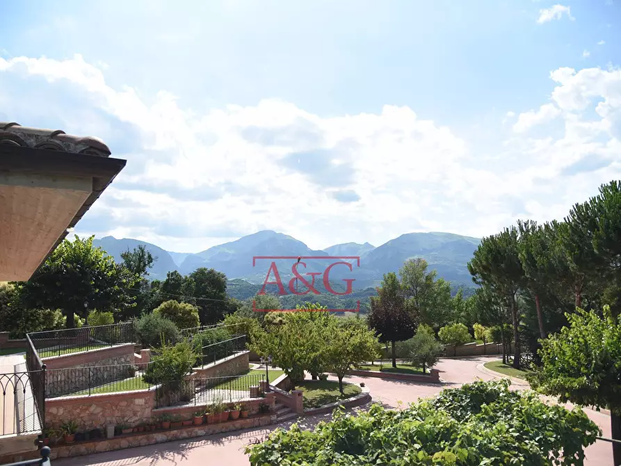 Immagine 11 di Villa in vendita  in CASA TASSO a Amandola