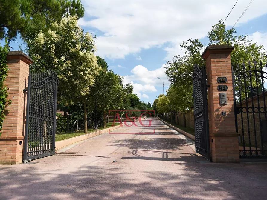 Immagine 15 di Villa in vendita  in CASA TASSO a Amandola