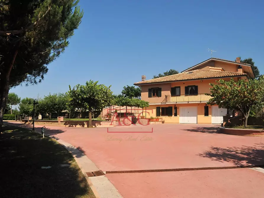 Immagine 4 di Villa in vendita  in CASA TASSO a Amandola