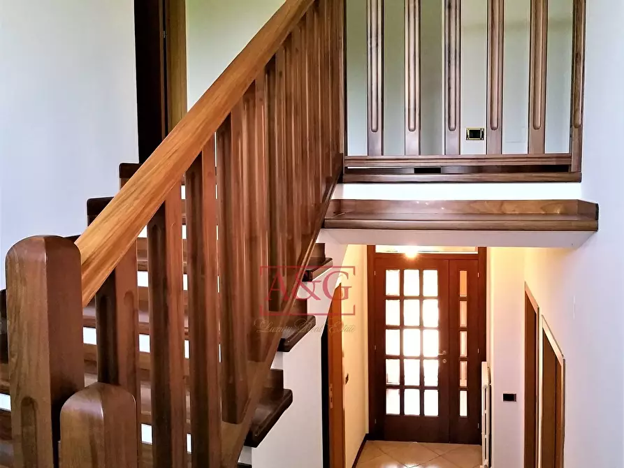 Immagine 18 di Villa in vendita  in CASA TASSO a Amandola