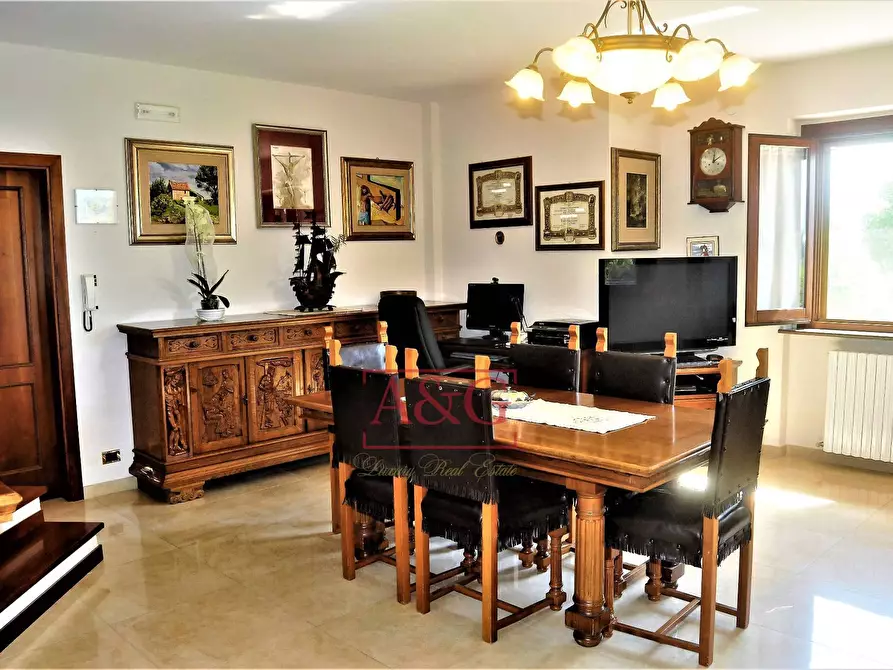 Immagine 24 di Villa in vendita  in CASA TASSO a Amandola