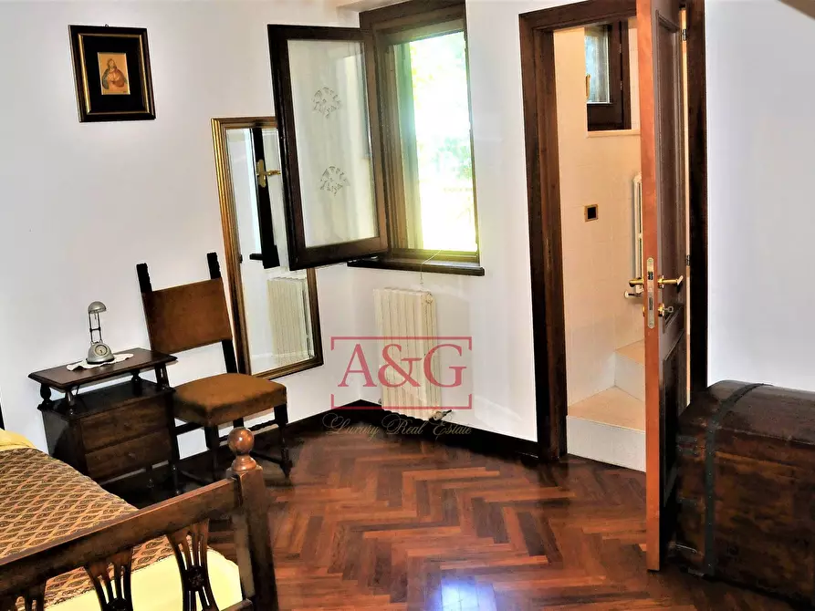 Immagine 25 di Villa in vendita  in CASA TASSO a Amandola