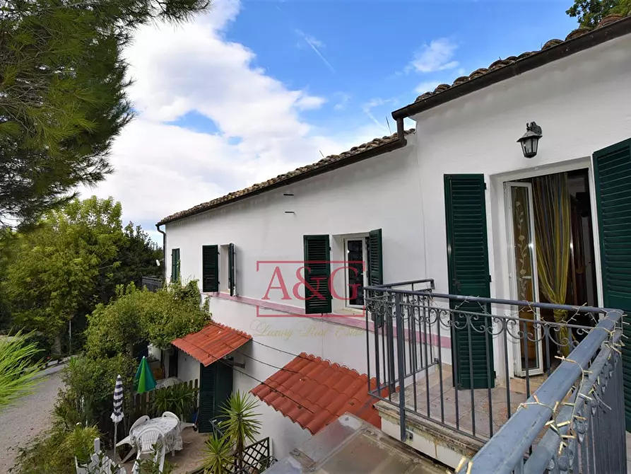 Immagine 26 di Attività commerciale in vendita  in Via Moricone a Sirolo