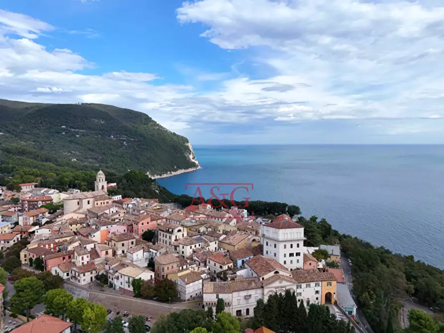 Immagine 9 di Attività commerciale in vendita  in Via Moricone a Sirolo