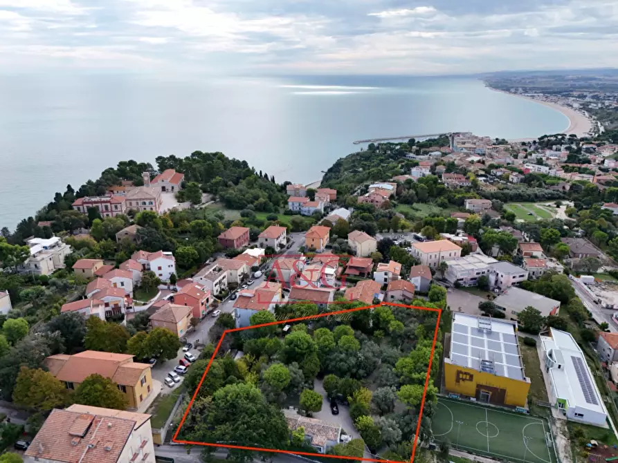 Immagine 6 di Attività commerciale in vendita  in Via Moricone a Sirolo