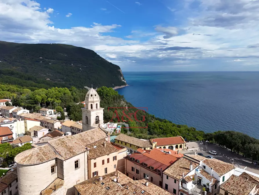 Immagine 7 di Attività commerciale in vendita  in Via Moricone a Sirolo