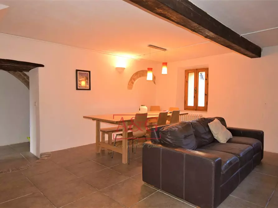 Immagine 13 di Rustico / casale in vendita  in contrada schito a Sarnano