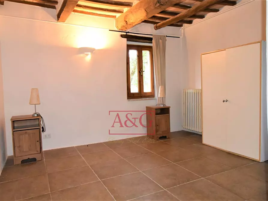 Immagine 24 di Rustico / casale in vendita  in contrada schito a Sarnano