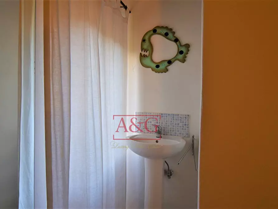 Immagine 26 di Rustico / casale in vendita  in contrada schito a Sarnano