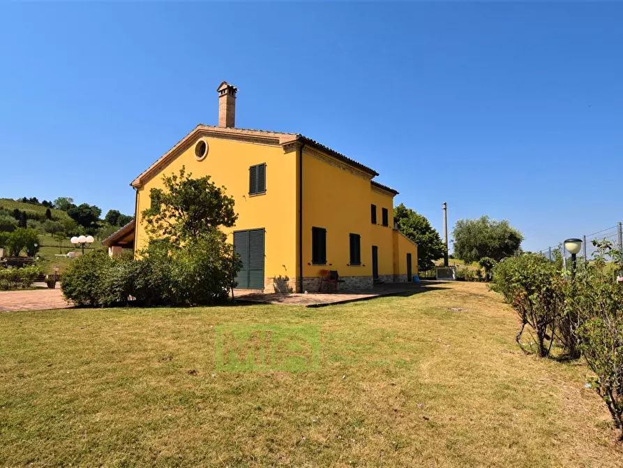 Immagine 9 di Villa in vendita  in Contrada Castelnuovo a Recanati
