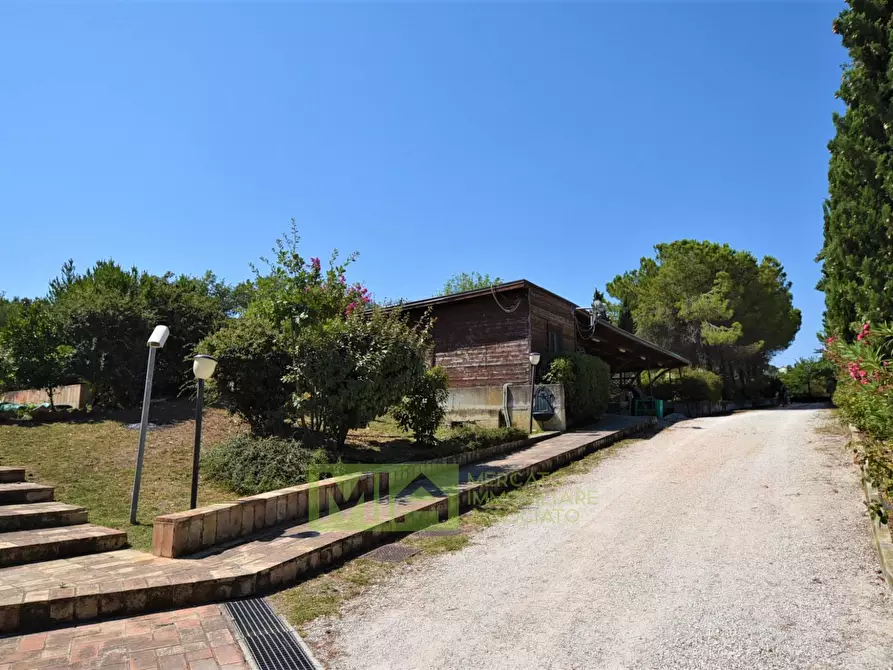 Immagine 10 di Villa in vendita  in Contrada Castelnuovo a Recanati