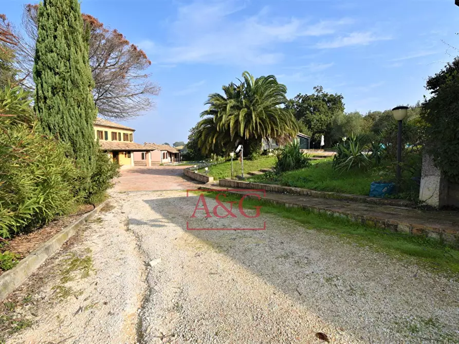 Immagine 29 di Villa in vendita  in Contrada Castelnuovo a Recanati