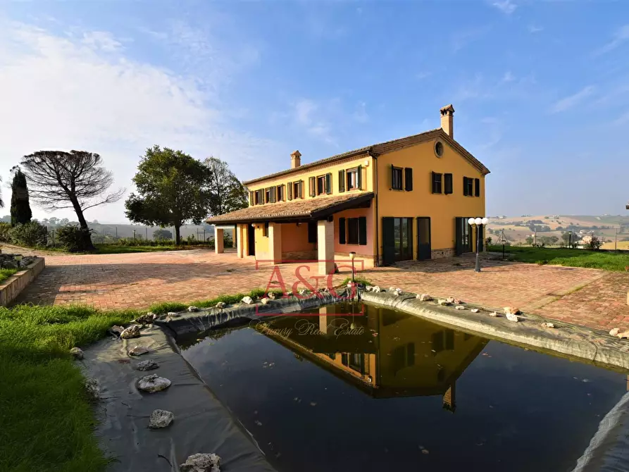 Immagine 5 di Villa in vendita  in Contrada Castelnuovo a Recanati