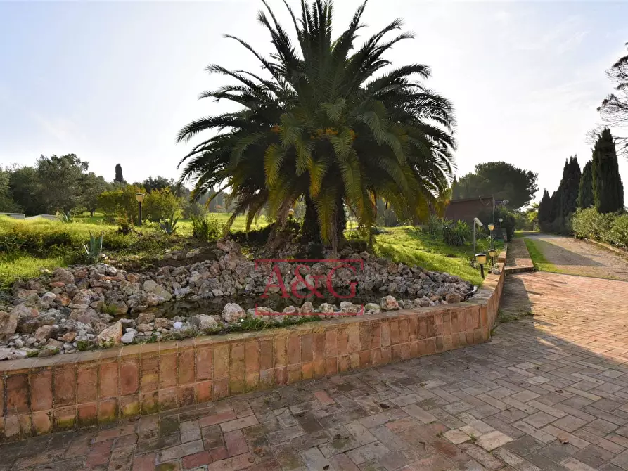 Immagine 23 di Villa in vendita  in Contrada Castelnuovo a Recanati