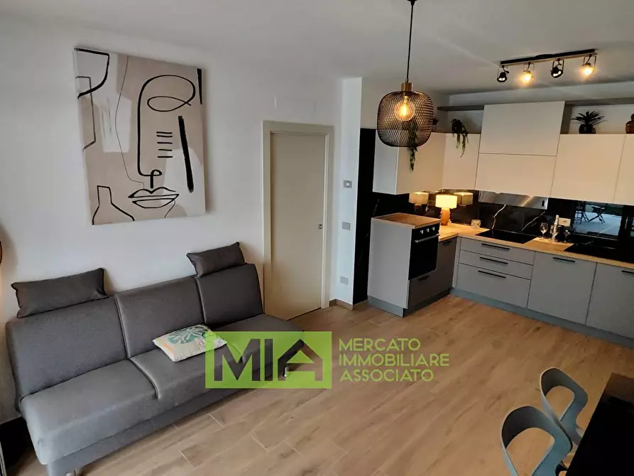 Immagine 27 di Appartamento in vendita  in Viale dei Pini a Altidona