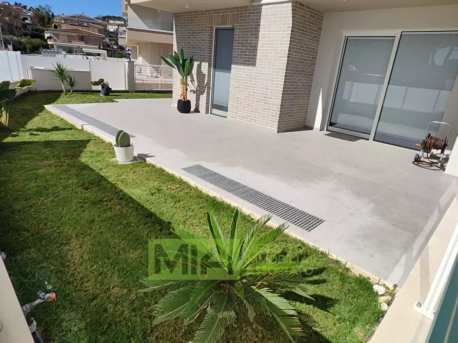 Immagine 28 di Appartamento in vendita  in Viale dei Pini a Altidona