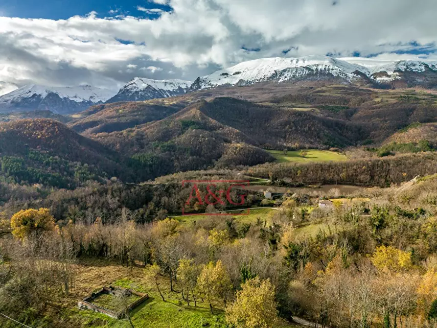 Immagine 2 di Rustico / casale in vendita  in VILLA VIDONI a Amandola