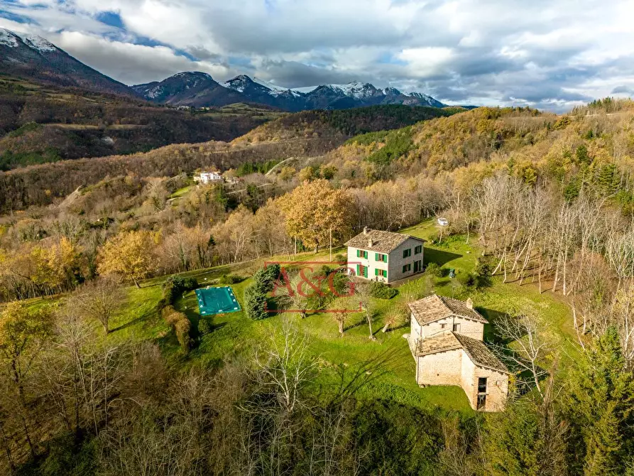 Immagine 3 di Rustico / casale in vendita  in VILLA VIDONI a Amandola