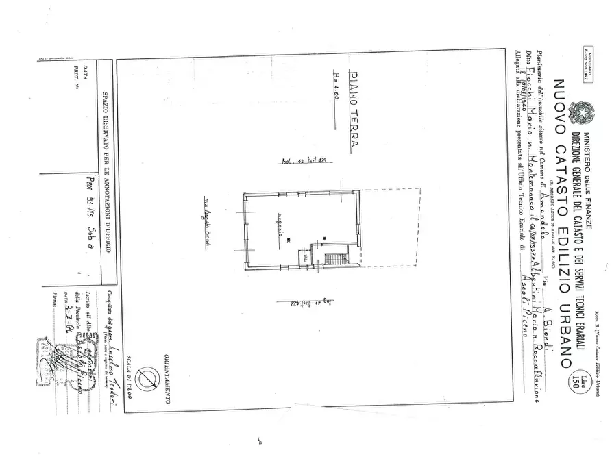 Immagine 20 di Locale commerciale in affitto  a Amandola
