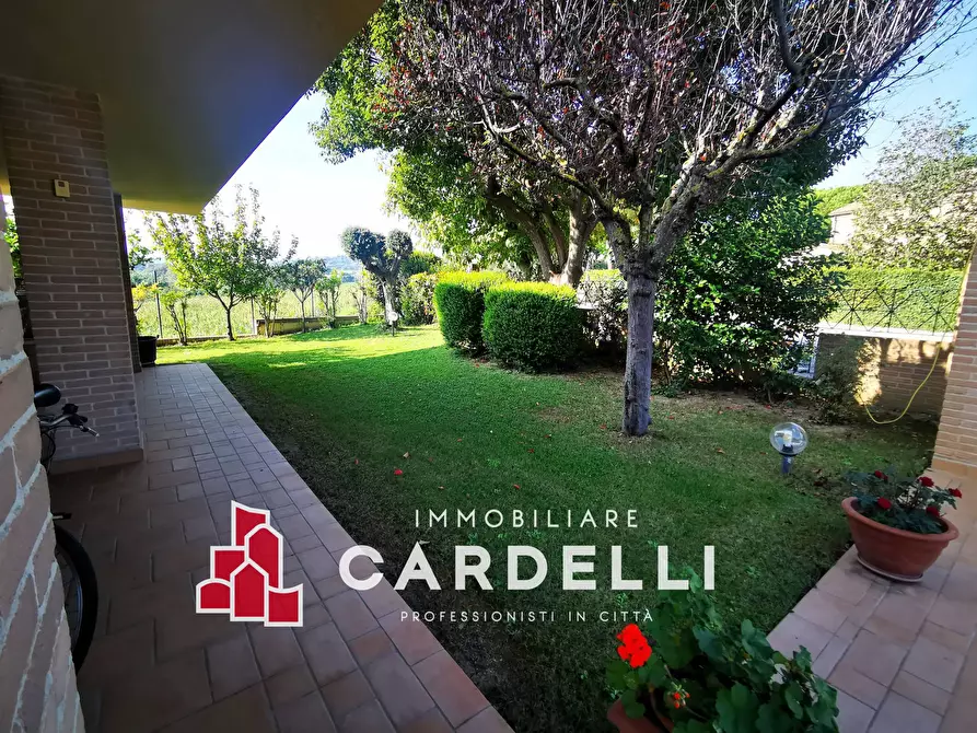 Immagine 5 di Villa in vendita  in Via Doria a Civitanova Marche