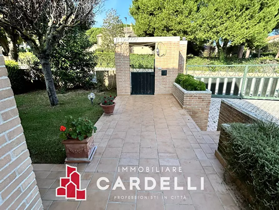 Immagine 7 di Villa in vendita  in Via Doria a Civitanova Marche