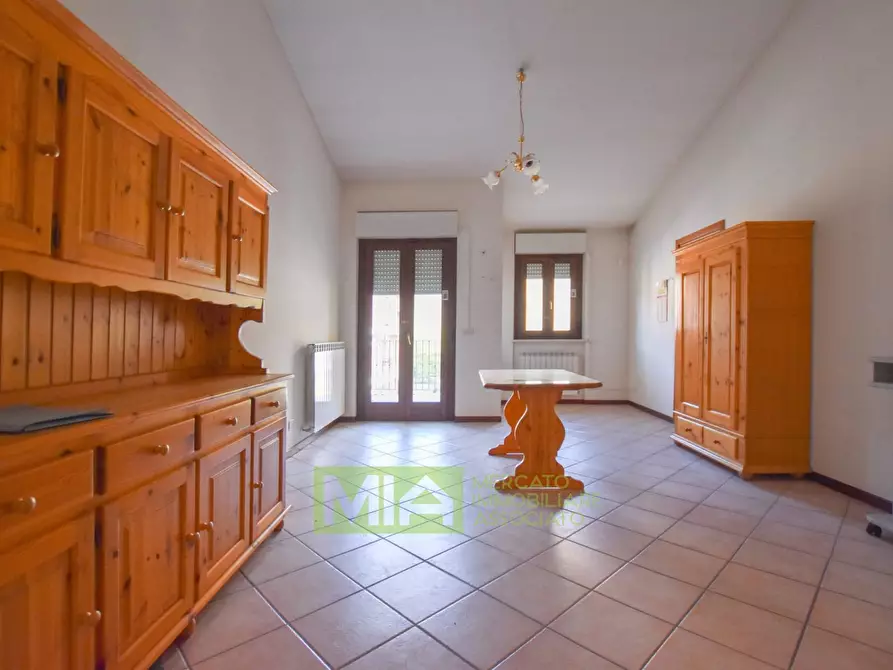 Immagine 2 di Appartamento in vendita  in Via Zoccolanti a Amandola