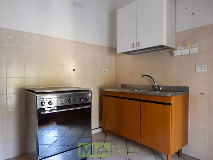 Immagine 5 di Appartamento in vendita  in Via Zoccolanti a Amandola