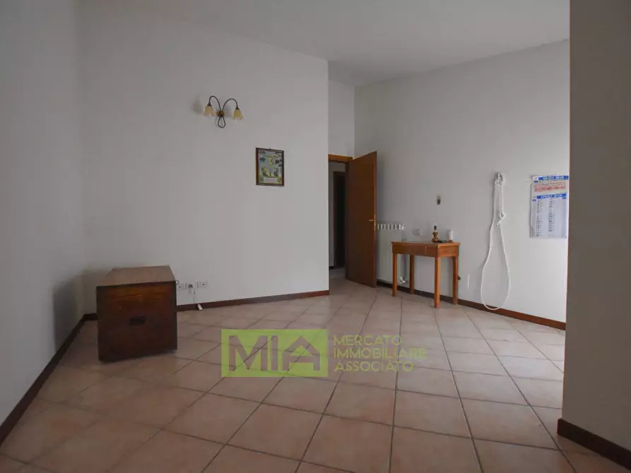 Immagine 8 di Appartamento in vendita  in Via Zoccolanti a Amandola