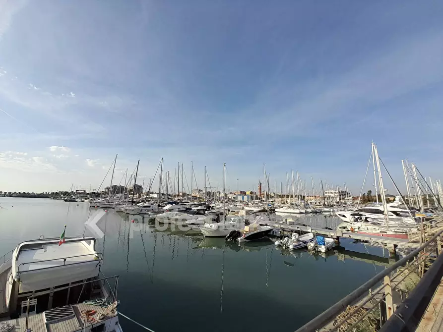 Immagine 15 di Appartamento in vendita  in Via Mazzini a Civitanova Marche