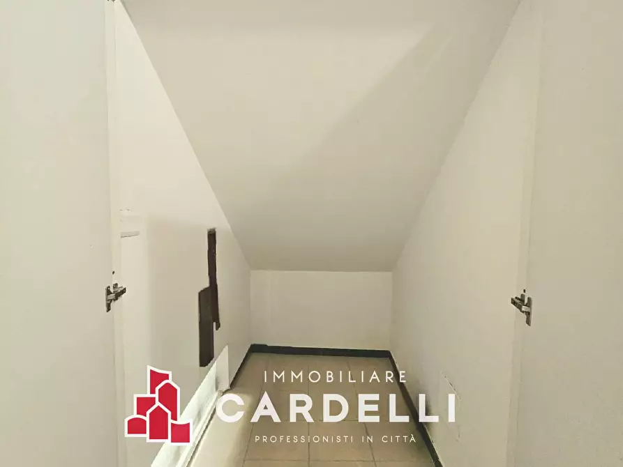 Immagine 16 di Locale commerciale in vendita  in c.so garibaldi a Porto San Giorgio
