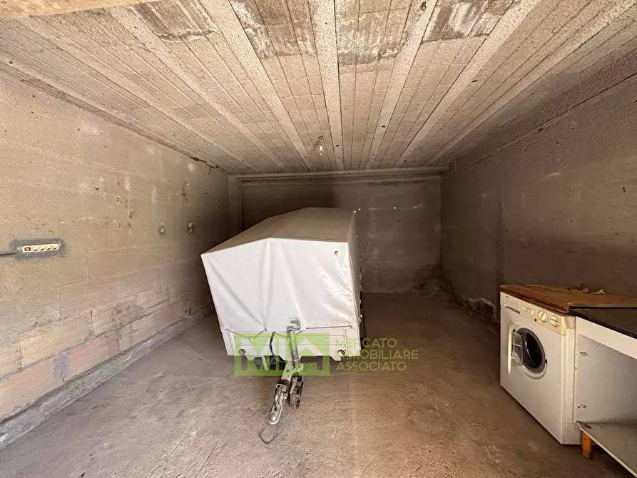 Immagine 22 di Attico in vendita  in Via Mantegna a Comunanza