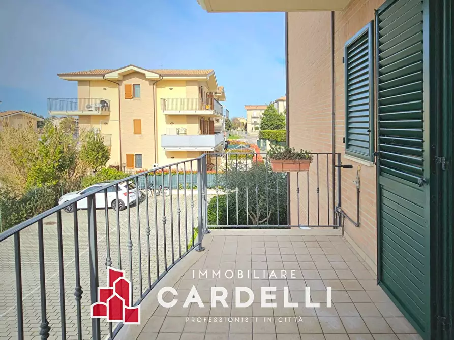 Immagine 1 di Appartamento in vendita  in via luigi einaudi a Sant'elpidio A Mare