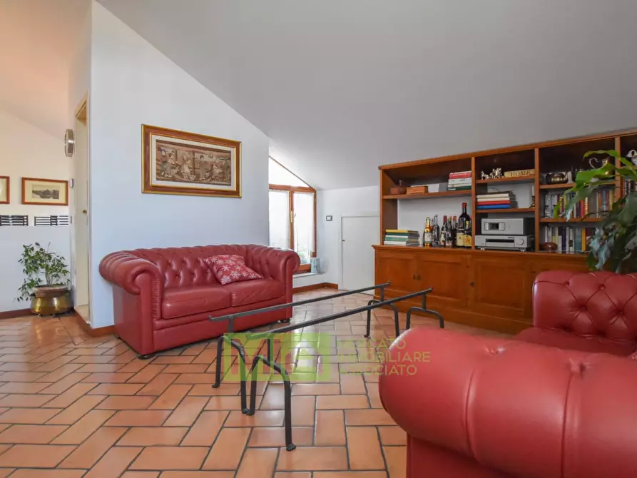 Immagine 30 di Appartamento in vendita  in Via Aldo Moro a Comunanza