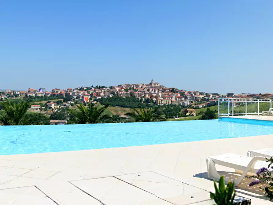 Immagine 24 di Rustico / casale in vendita  in VIA S. GIACOMO a Monte San Giusto