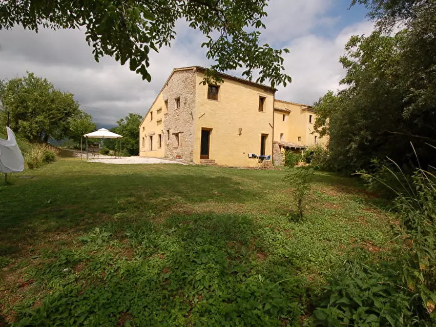 Immagine 3 di Rustico / casale in vendita  in contrada schito a Sarnano