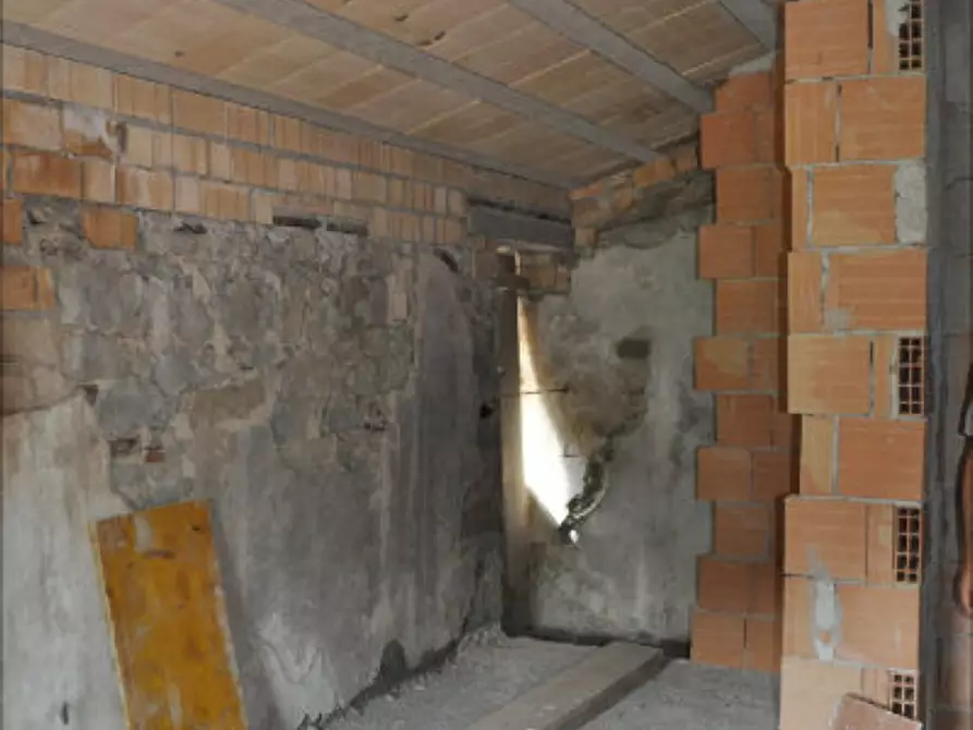 Immagine 9 di Rustico / casale in vendita  in FRAZIONE OSOLI a Roccafluvione