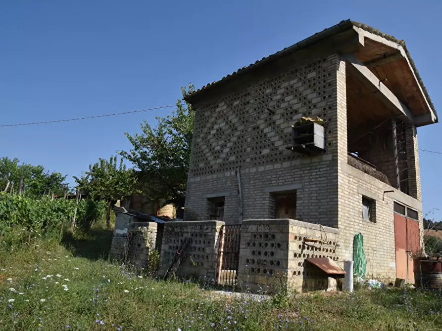 Immagine 24 di Rustico / casale in vendita  a Amandola