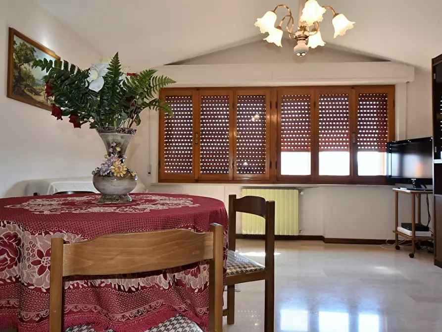 Immagine 1 di Appartamento in vendita  in VIA ALDO MORO a Amandola