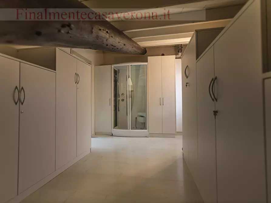 Immagine 21 di Appartamento in affitto  in Piazza Mura Gallieno a Verona